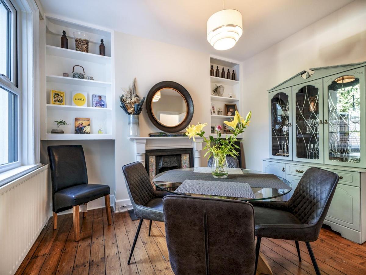 Pass The Keys Wonderful 3Br Townhouse Top Location Cafes Belfast Exterior foto